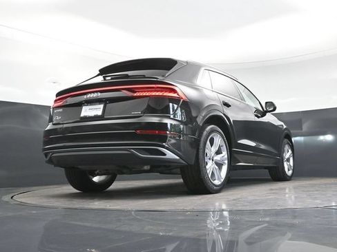 Used 2023 Audi Q8 Prestige AWD/4WD image 23