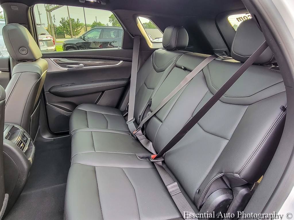 Used 2023 Cadillac XT5 Sportv AWD/4WD image 12