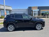 New 2025 Jeep Compass Latitude image 5