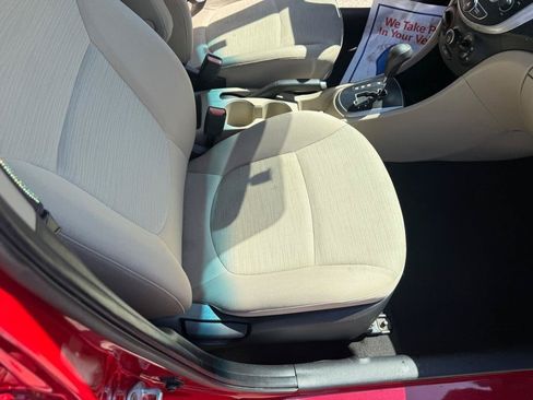 Used 2016 Hyundai Accent SE FWD image 21