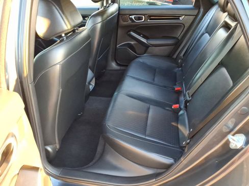 Used 2022 Honda Civic Sport Touring image 10
