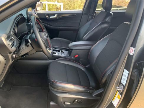 Used 2025 Ford Escape ST-Line FWD image 7
