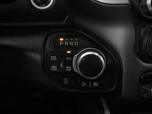 Used 2021 RAM 1500 Big Horn image 32