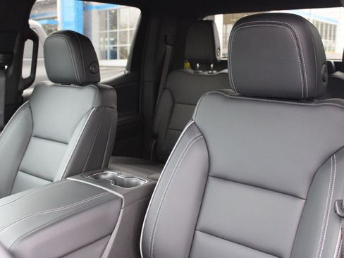 New 2026 Chevrolet Silverado EV LT image 17