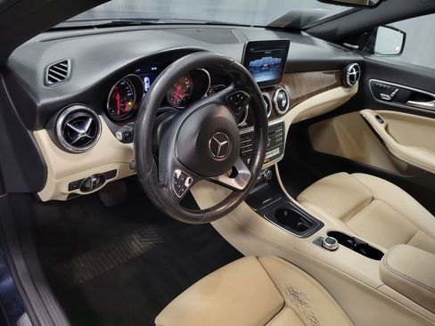Used 2018 Mercedes-Benz CLA 250 image 14