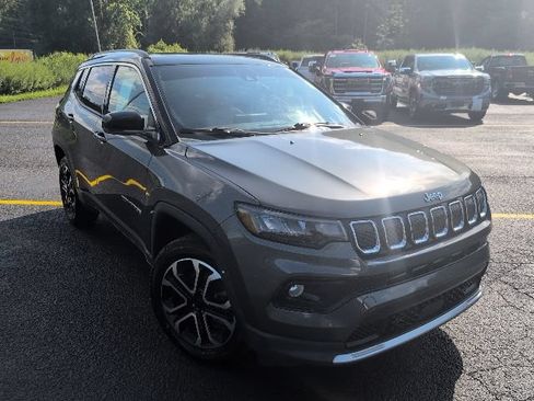 Used 2022 Jeep Compass Limited w/ Sun and Sound Group AWD/4WD image 7
