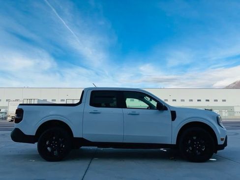 New 2026 Ford Maverick Lariat w/ Black Appearance Package image 6