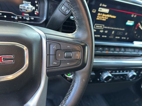 Used 2023 GMC Sierra 1500 SLE image 19