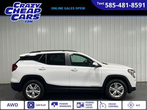 Used 2023 GMC Terrain SLE w/ Driver Convenience Package image 1