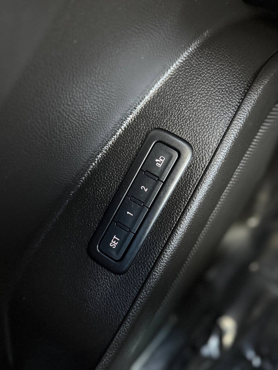 Used 2016 GMC Yukon Denali AWD/4WD image 27