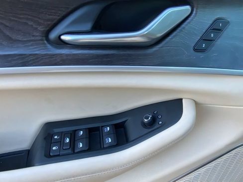 Used 2025 Jeep Grand Cherokee L Limited w/ Luxury Tech Group II AWD/4WD image 19