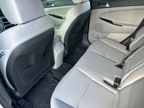 Used 2019 Hyundai Tucson Value w/ Cargo Package FWD image 12