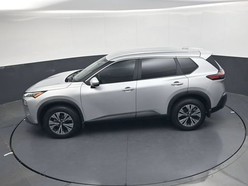 Used 2023 Nissan Rogue SV FWD image 40