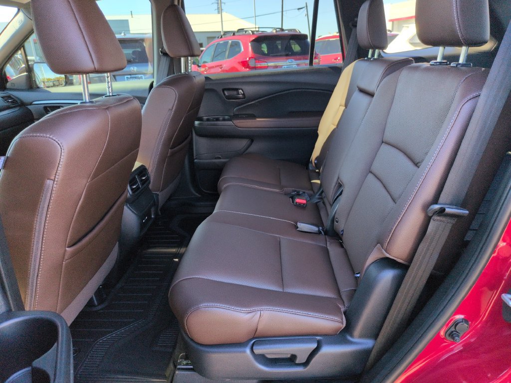 Used 2025 Honda Passport EX-L image 25