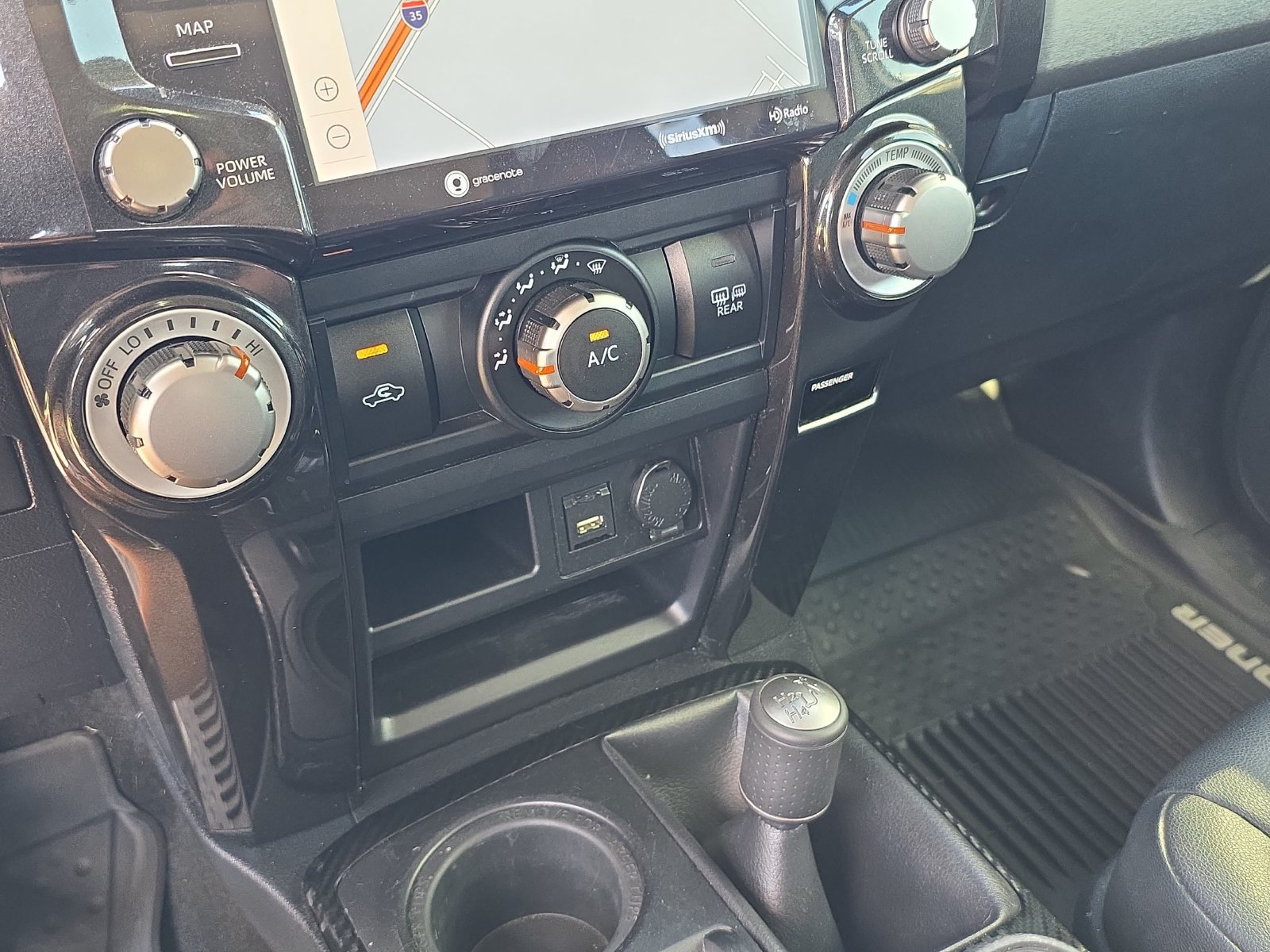 Used 2020 Toyota 4Runner Venture w/ Moonroof Package AWD/4WD image 21