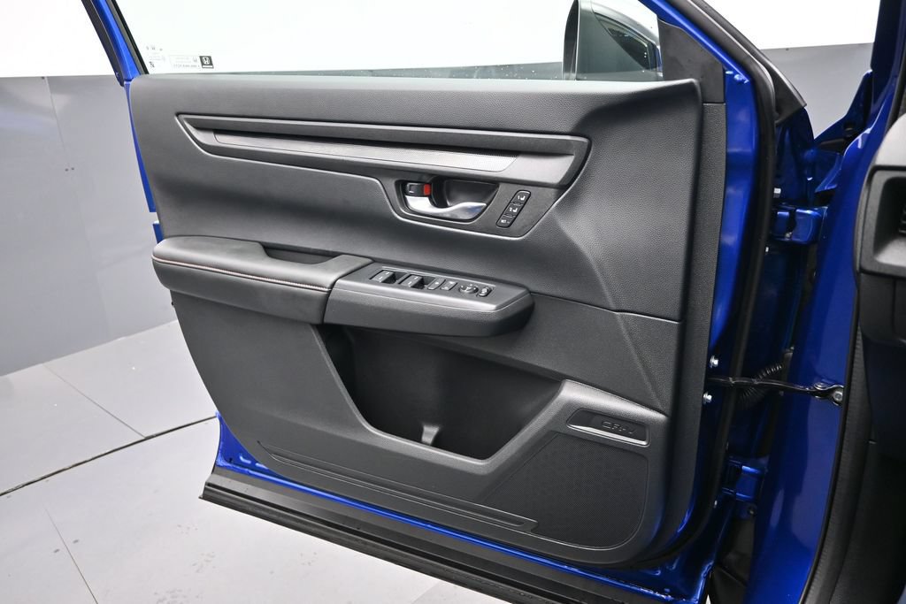 Used 2025 Honda CR-V Sport-L image 6