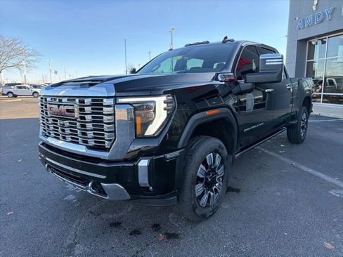 Used 2024 GMC Sierra 2500 Denali w/ Denali Reserve Package image 2