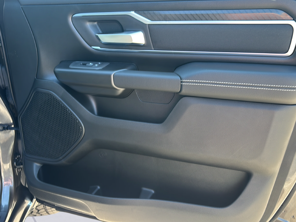 New 2026 RAM 1500 Big Horn AWD/4WD image 9