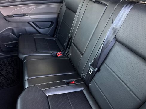 Used 2022 Volkswagen Atlas SE AWD/4WD image 11