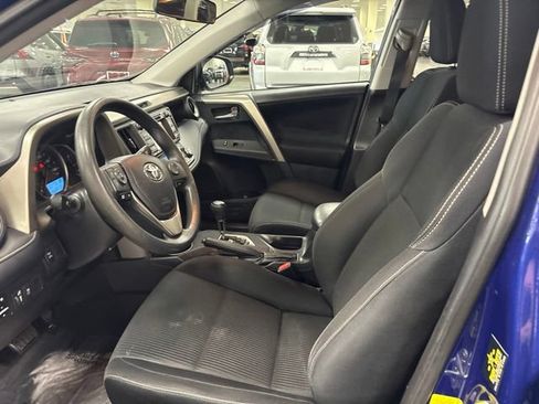 Used 2015 Toyota RAV4 XLE AWD/4WD image 13