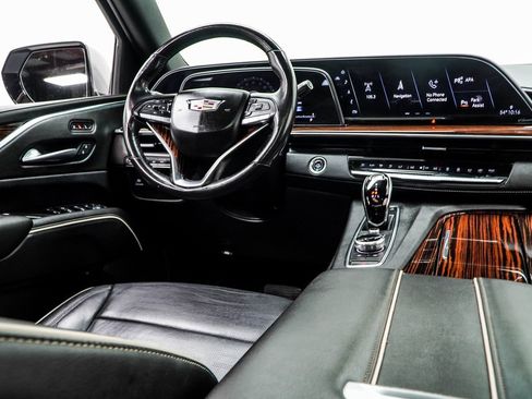 Used 2021 Cadillac Escalade Premium Luxury image 19