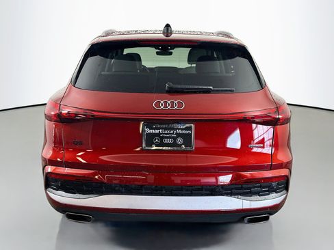 Used 2025 Audi Q5 Premium w/ Convenience Package AWD/4WD image 6