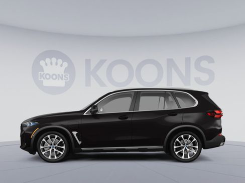 Used 2026 BMW X5 xDrive50e w/ Executive Package image 2