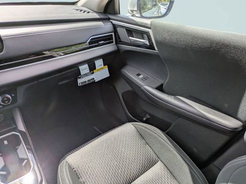 New 2026 Mitsubishi Outlander ES AWD/4WD image 17