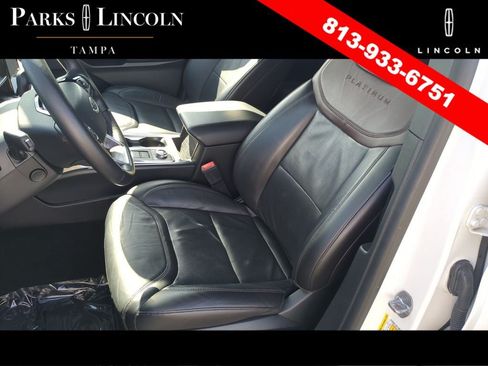 Used 2022 Ford Explorer Platinum w/ Equipment Group 601A AWD/4WD image 21