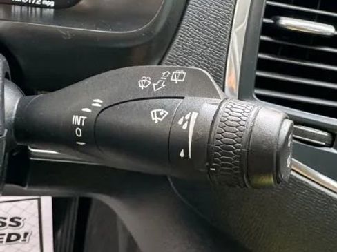 Used 2019 Volvo XC90 T5 Momentum w/ Multimedia Package image 37