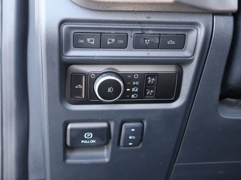 Used 2023 Ford F150 Raptor image 14