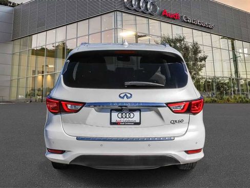 Used 2017 INFINITI QX60 FWD w/ Premium Plus Package image 3