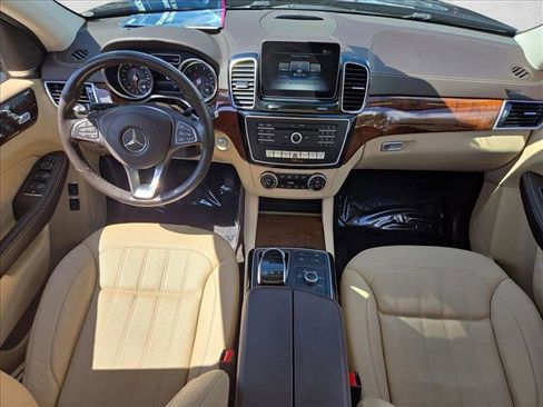Used 2019 Mercedes-Benz GLS 450 4MATIC image 18