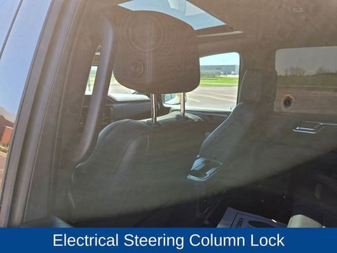 Used 2023 GMC Sierra 1500 AT4 w/ AT4 Premium Package AWD/4WD image 47