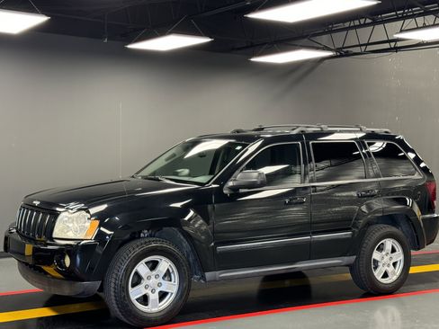 Used 2007 Jeep Grand Cherokee Laredo image 1