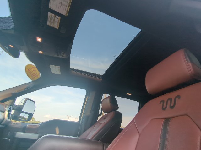 Used 2022 Ford F350 King Ranch w/ King Ranch Ultimate Package AWD/4WD image 16