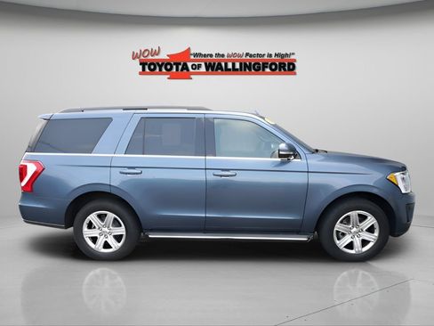 Used 2020 Ford Expedition XLT w/ Equipment Group 202A AWD/4WD image 13