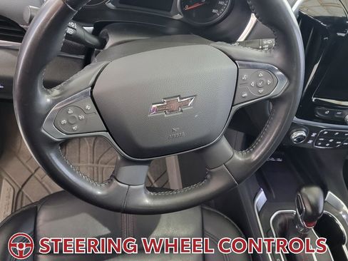 Used 2022 Chevrolet Traverse RS image 18