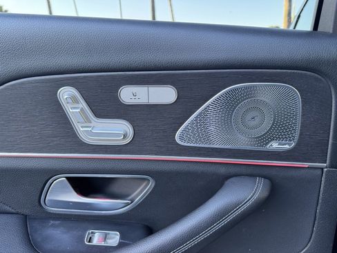 Used 2021 Mercedes-Benz GLS 450 4MATIC image 37