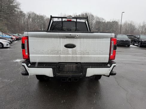 Used 2024 Ford F250 XLT w/ Black Appearance Package image 14