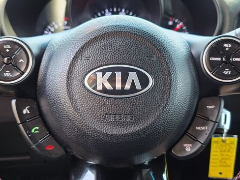 Used 2016 Kia Soul + w/ Soulful Package FWD image 30