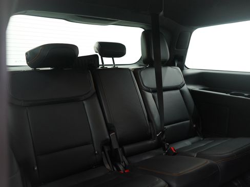 Used 2025 Ford Expedition Tremor image 13