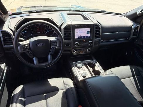 Used 2020 Ford Expedition XLT w/ Equipment Group 202A AWD/4WD image 15