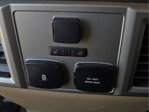 Used 2018 Ford F150 Lariat w/ Equipment Group 502A Luxury image 9