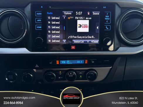 Used 2018 Toyota Tacoma Limited image 18