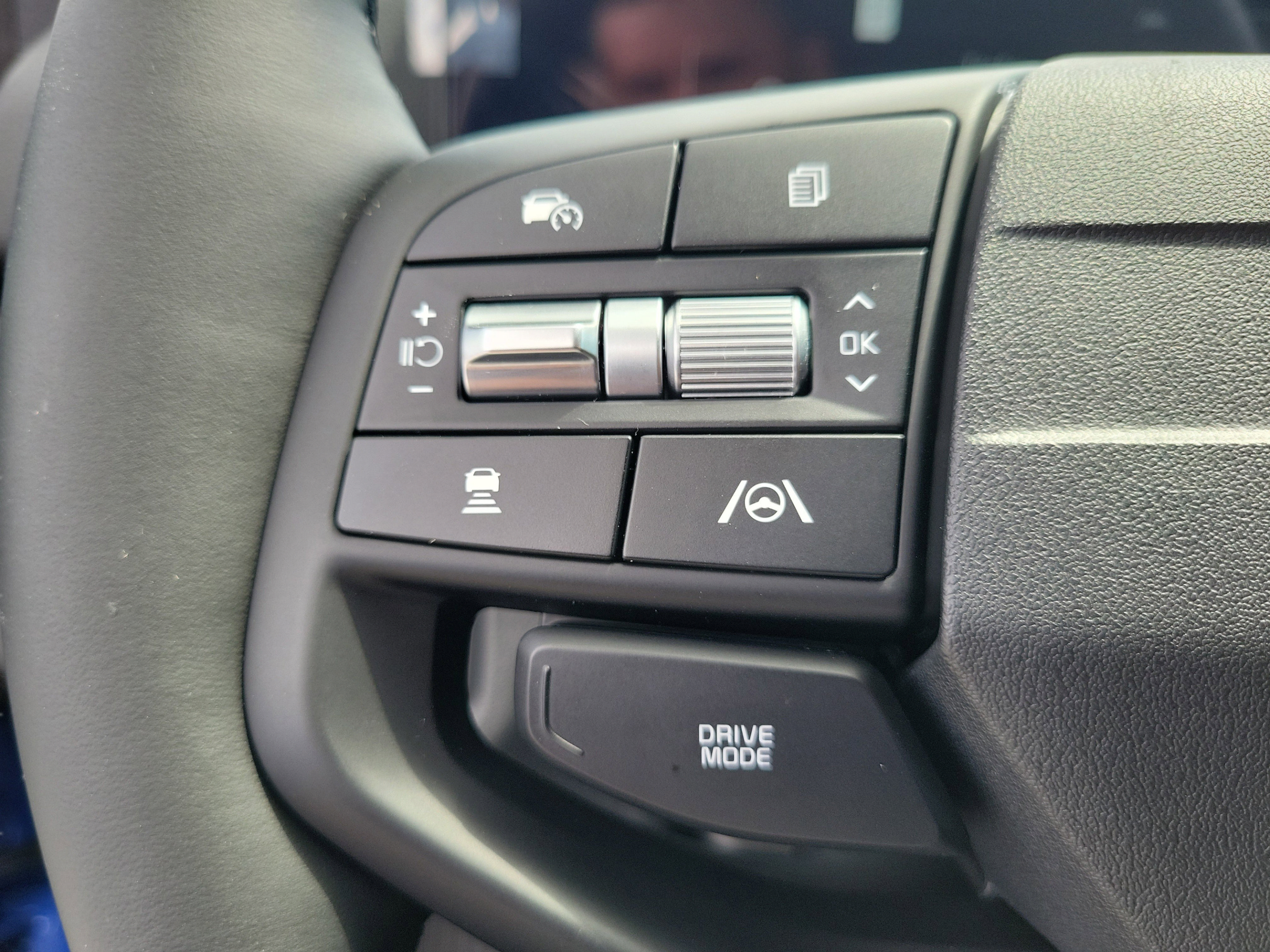 New 2026 Kia Sportage SX FWD image 28