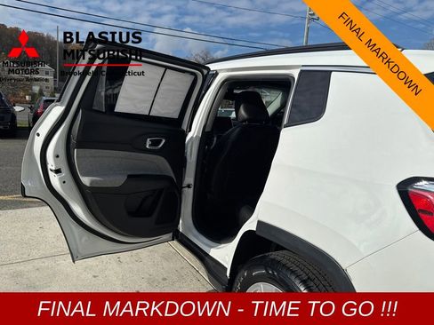 Used 2022 Jeep Compass Latitude image 16