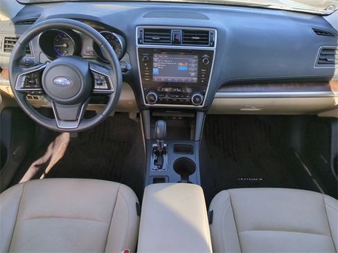 Used 2018 Subaru Outback 2.5i Limited image 17