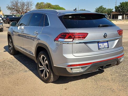 Used 2022 Volkswagen Atlas Cross Sport SEL AWD/4WD image 2