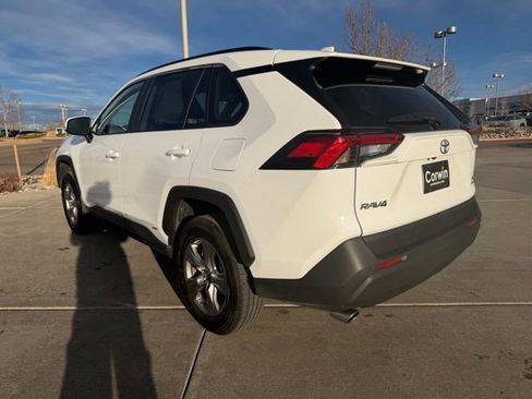 Used 2025 Toyota RAV4 XLE image 5